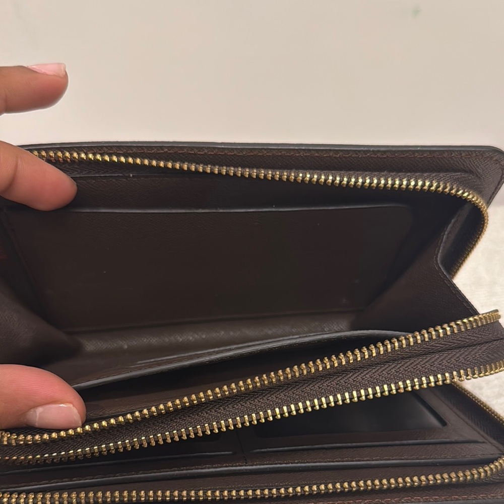 Checkered Brown Wallet - Picture 3 of 6